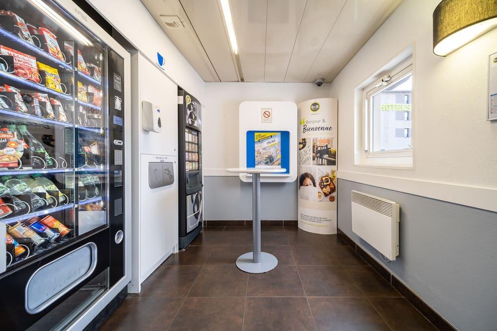 B&B HOTEL Calais Terminal Cité Europe 2 étoiles Nord-Pas de Calais - Coquelles visuel 3/5