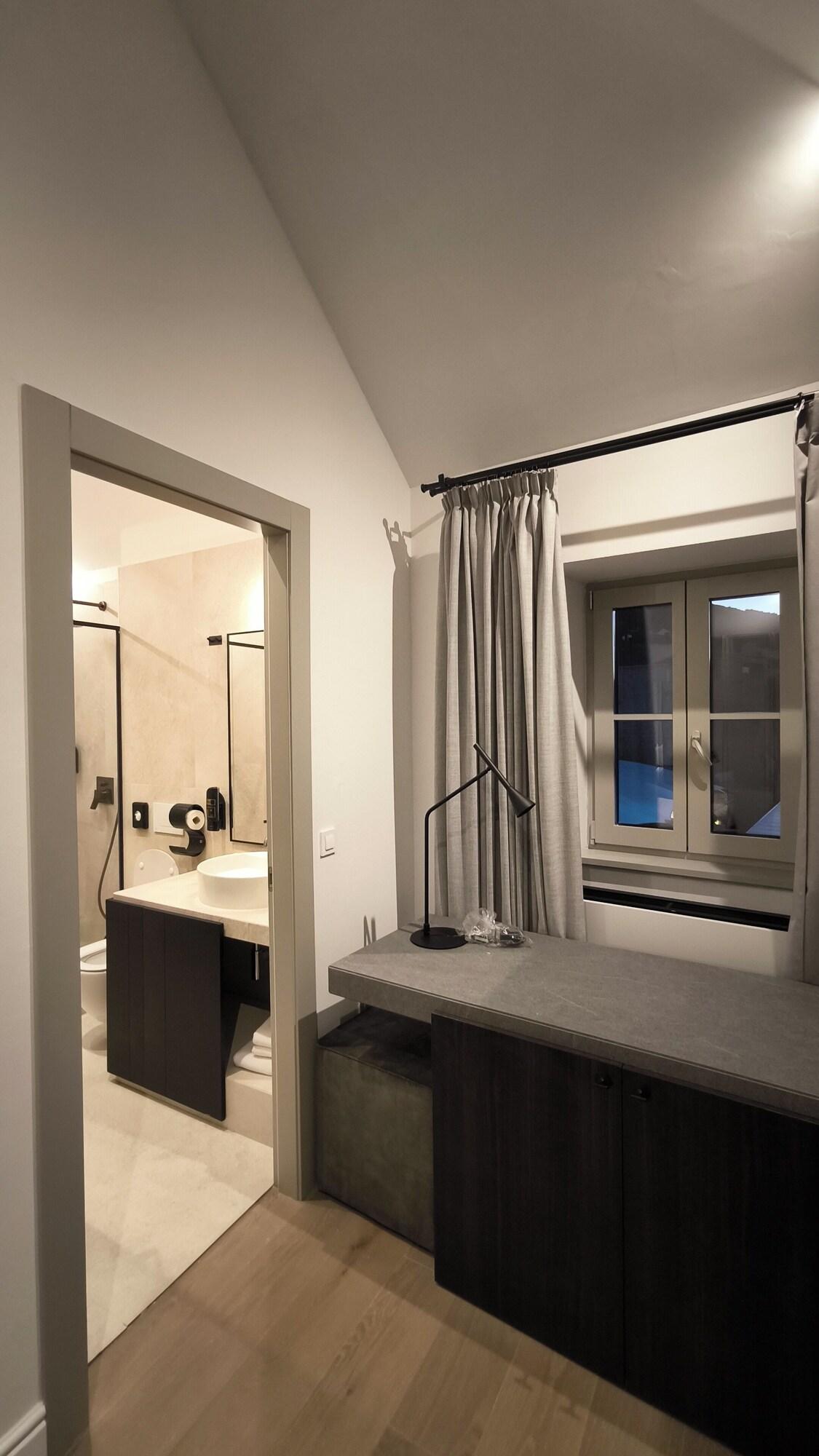 expedia_group-1072035816-54614331-381754 Marshal Hotel Heritage