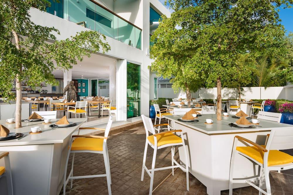 expedia_group-2502946-6b9973-726128 The Oasis at Grace Bay