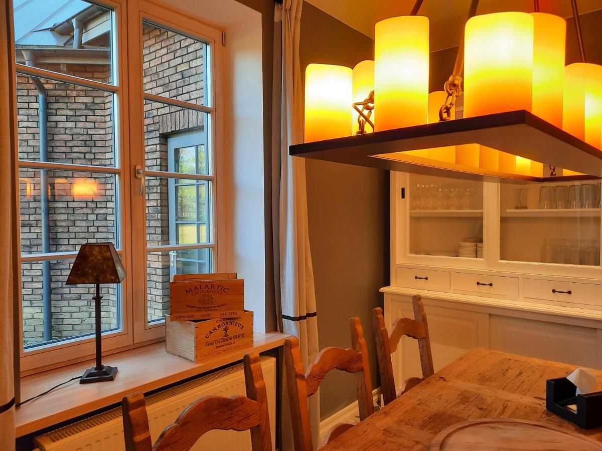 Lake & Library boutique Hotel