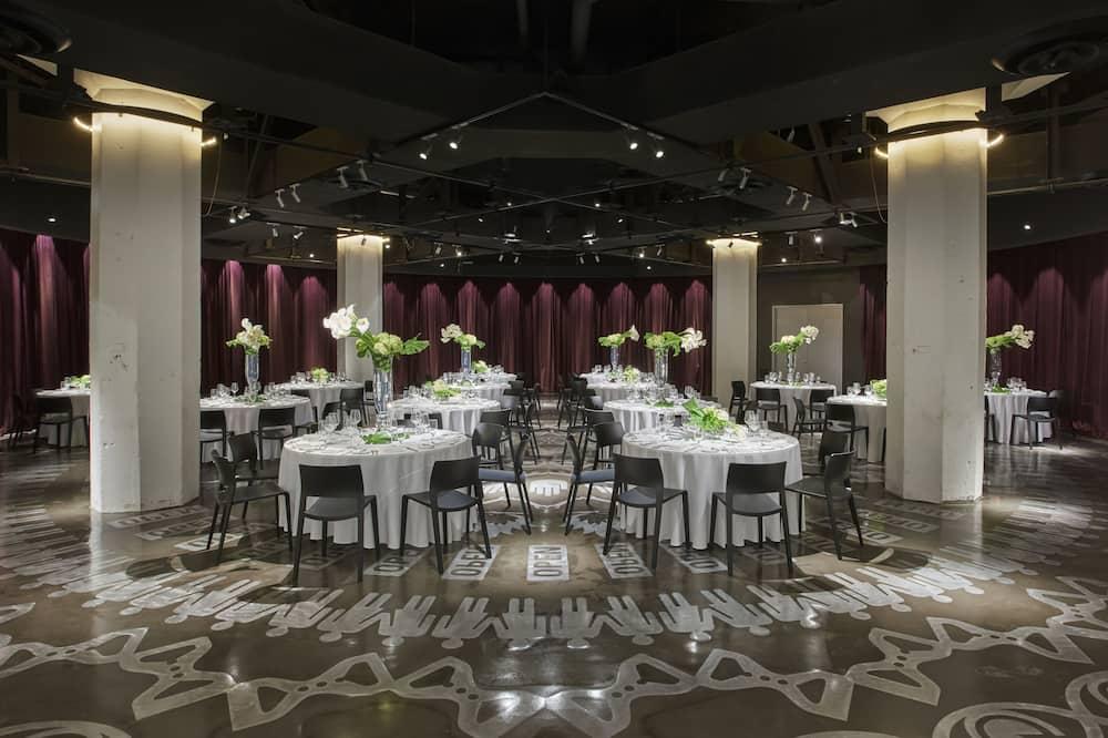 expedia_group-10139797-19317071-069896 Fordson Hotel
