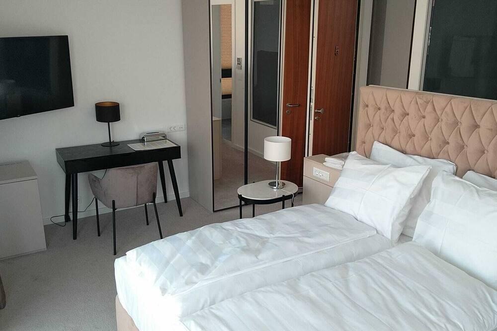 expedia_group-1071792907-12410086-235652 Hotel Oscar