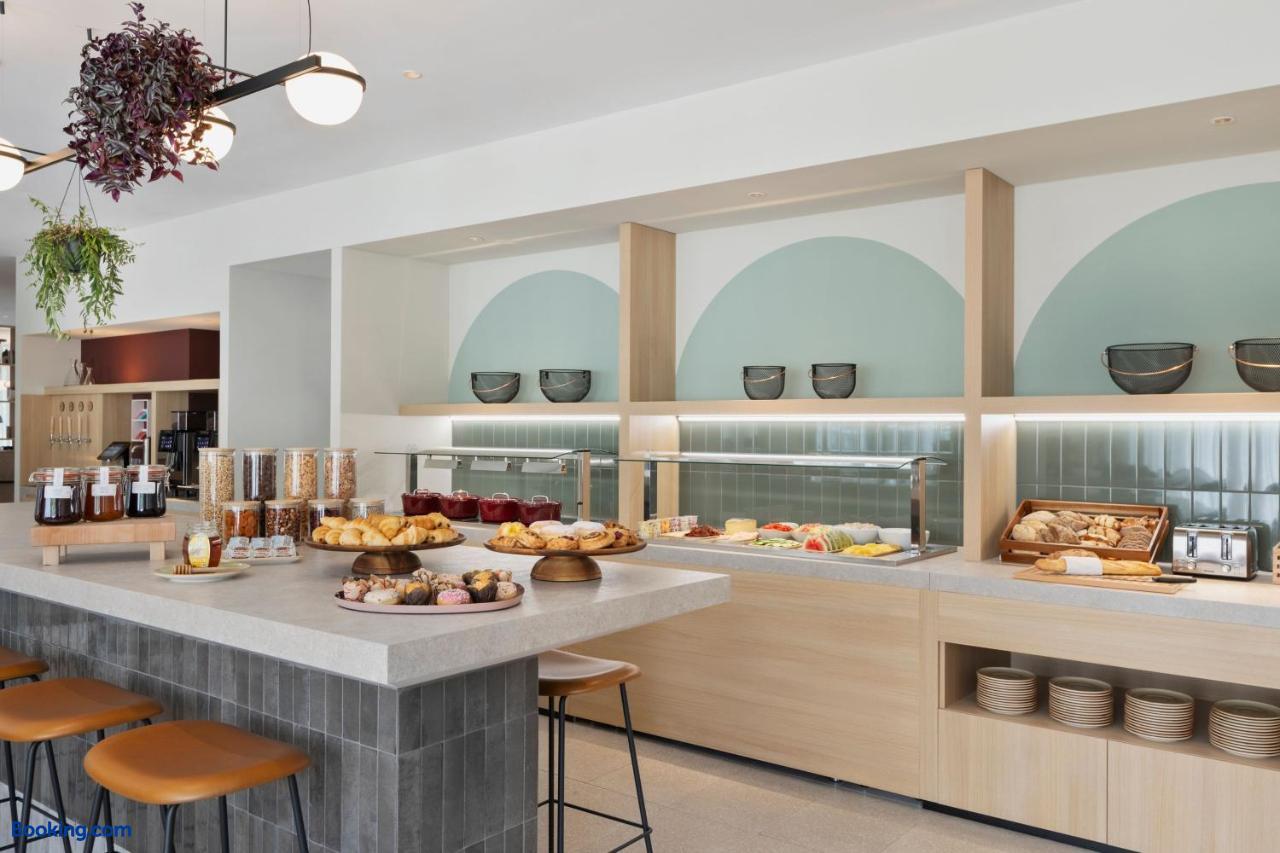 booking-1070821615-601941835-095898 Residence Inn by Marriott Geneva City Nations