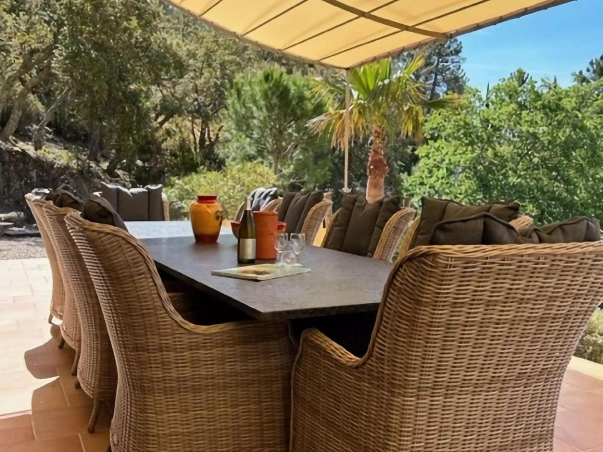 Opulent Villa in Le muy with Swimming Pool Provence-Alpes-Côte d'Azur - Le Muy visuel 1/5 Opulent Villa in Le muy with Swimming Pool Provence-Alpes-Côte d'Azur - Le Muy visuel 1/5