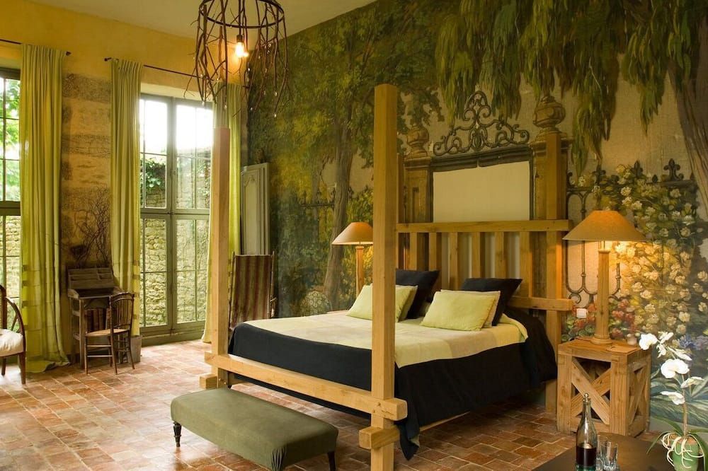 Chateau De Saint Paterne