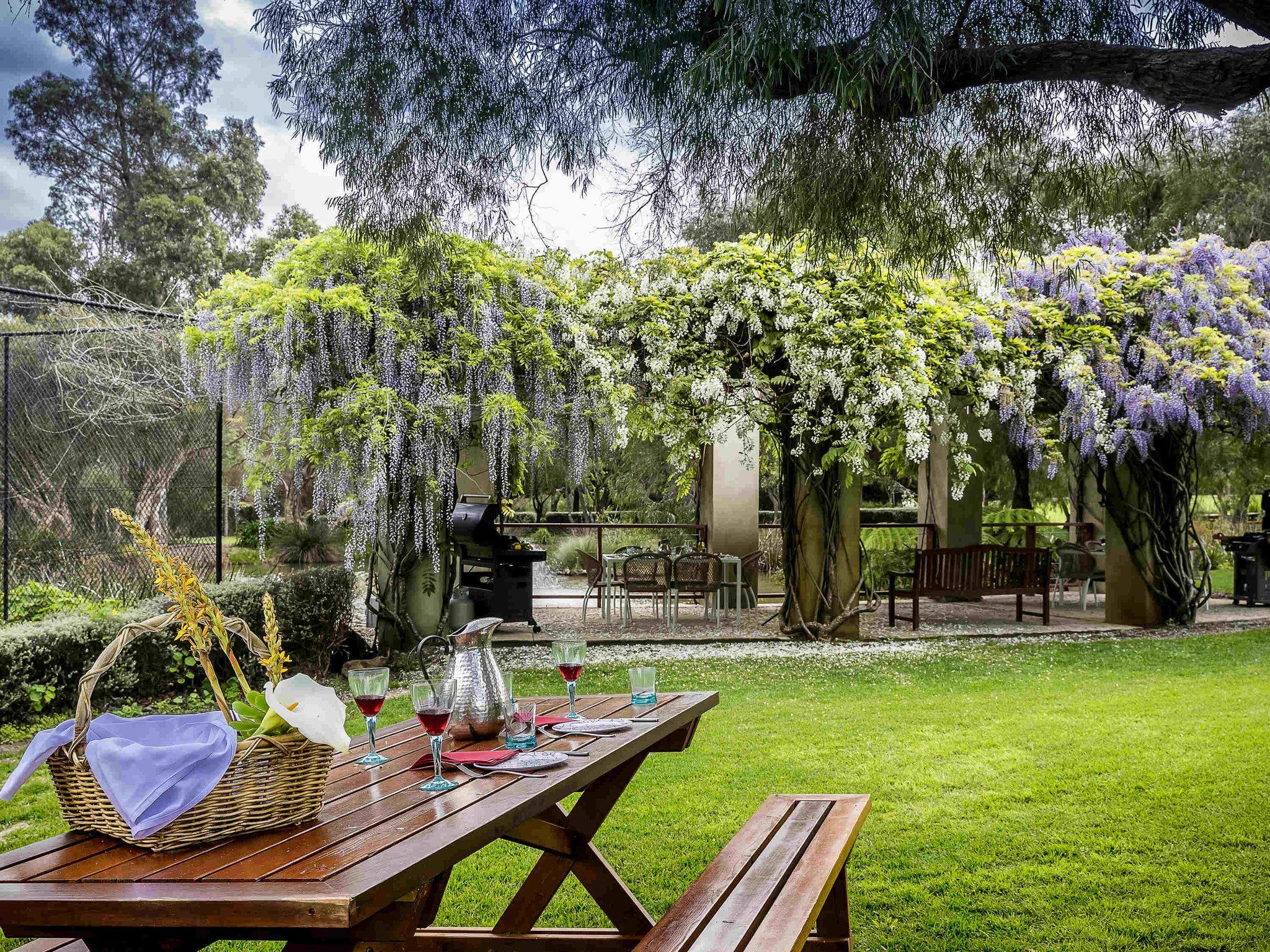 Grand Mercure Basildene Manor