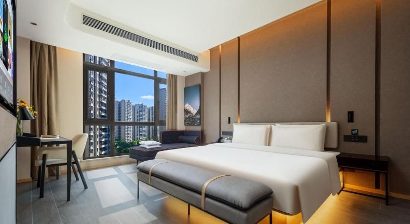 Atour Hotel Meizhou West Railway Station R&F Center