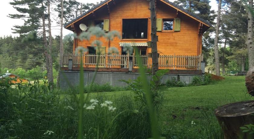 Chalet le Brame en Cevennes Languedoc-Roussillon - Lanuéjols visuel 4/5 Chalet le Brame en Cevennes Languedoc-Roussillon - Lanuéjols visuel 4/5