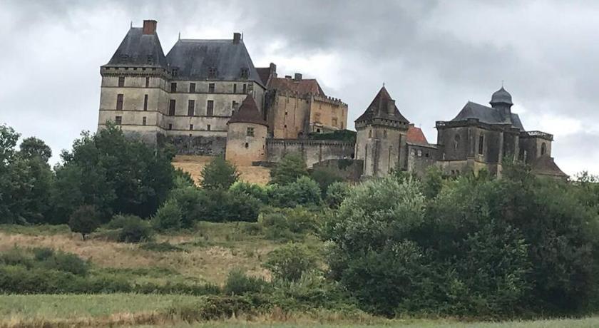 Dordogne, Le Cambou, 5 ch avec piscine et terrain 3 ha Aquitaine - Biron visuel 4/5 Dordogne, Le Cambou, 5 ch avec piscine et terrain 3 ha Aquitaine - Biron visuel 4/5