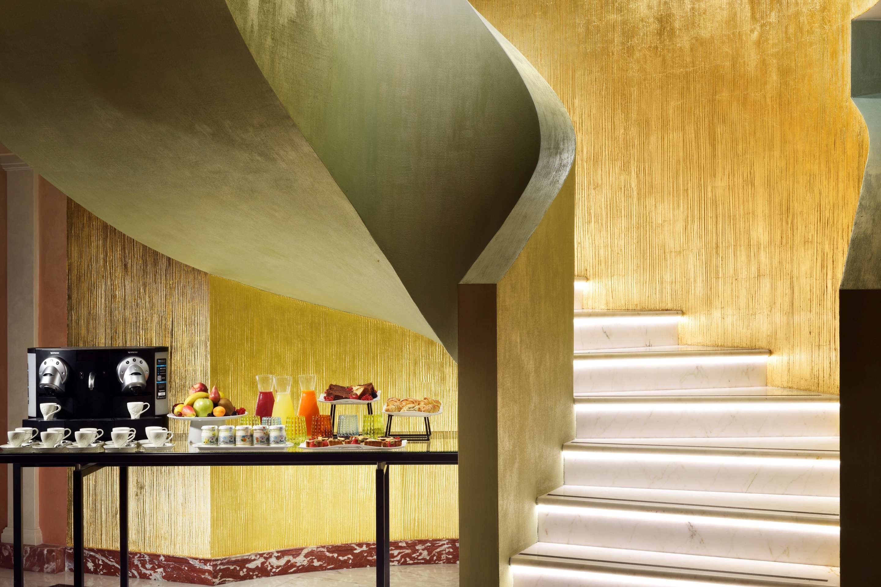 Leon's Place Hotel In Rome