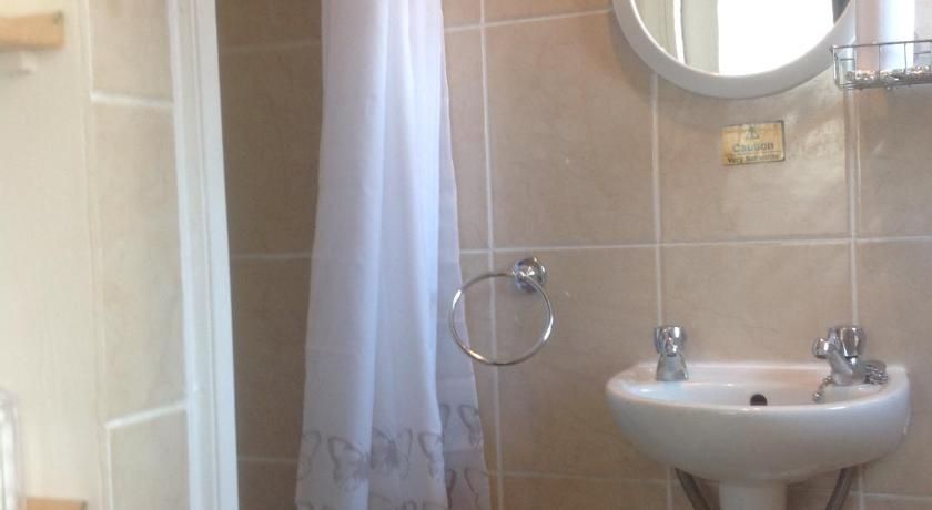 Cleasewood Guest House