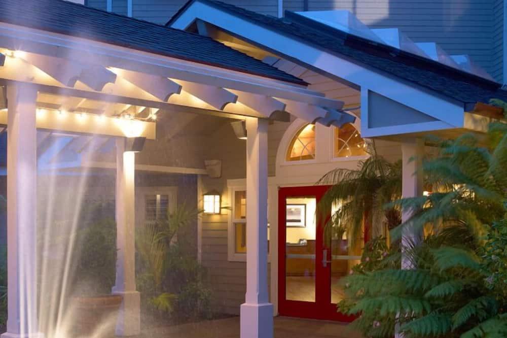 Beach House Half Moon Bay