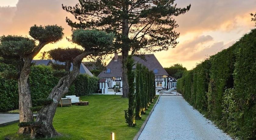 Villa d'exception Deauv Hills, Deauville Laag-Normandië - Bonneville-sur-Touques visuel 4/5 Villa d'exception Deauv Hills, Deauville Laag-Normandië - Bonneville-sur-Touques visuel 4/5