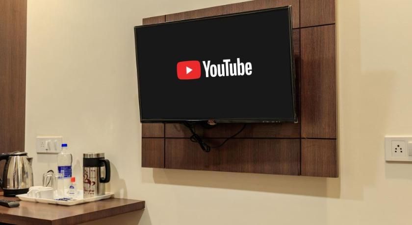 De Manora Homes - Unpretentious hotel with a garden , posh area Ranjit Avenue