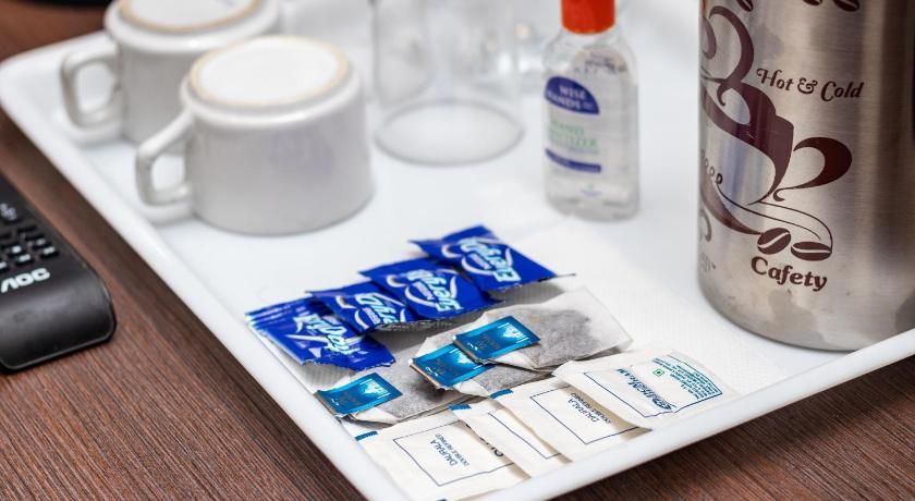 De Manora Homes - Unpretentious hotel with a garden , posh area Ranjit Avenue