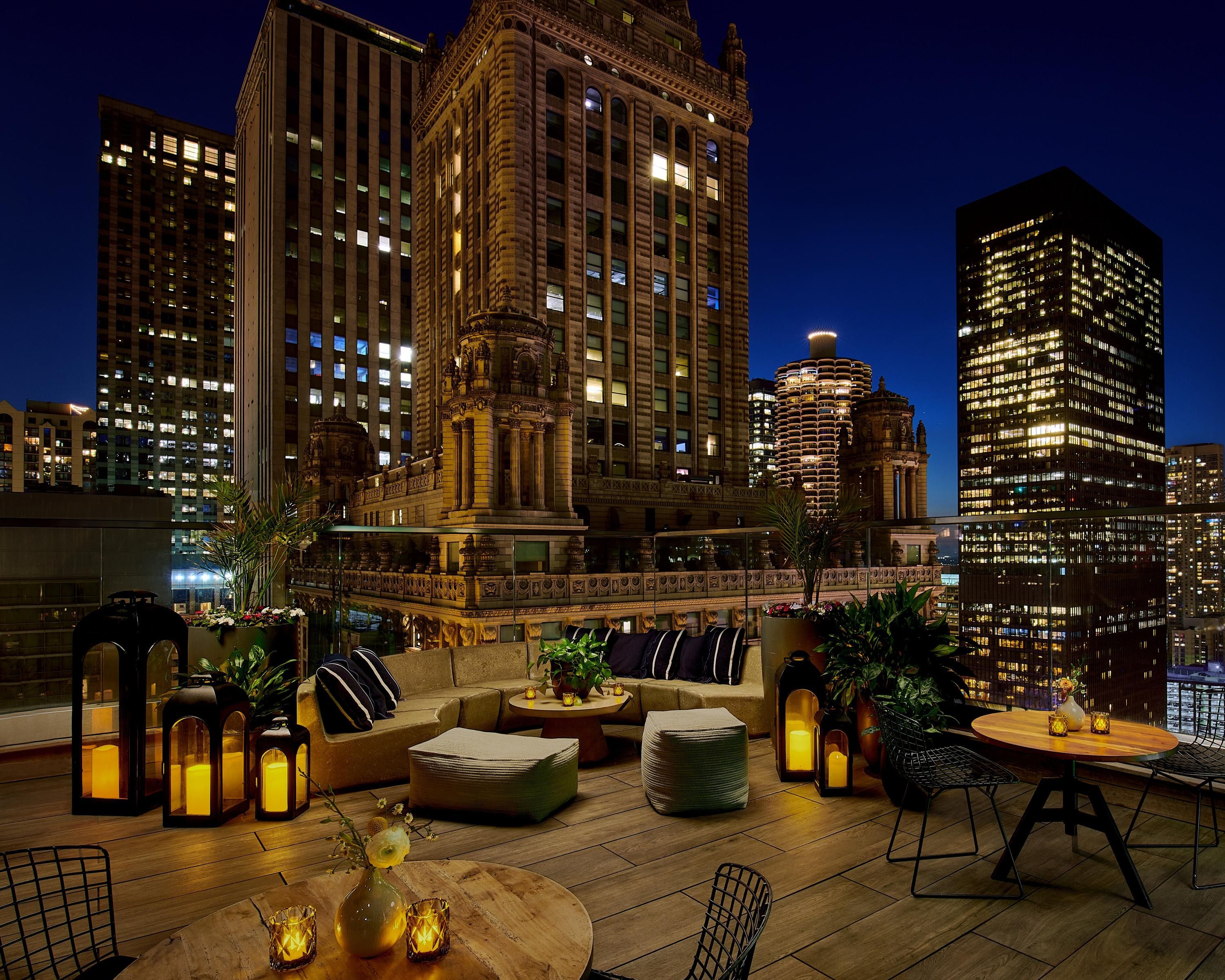Hotels near Rush and Division Streets (Chicago) from $12/night - KAYAK, image size:3000x2400