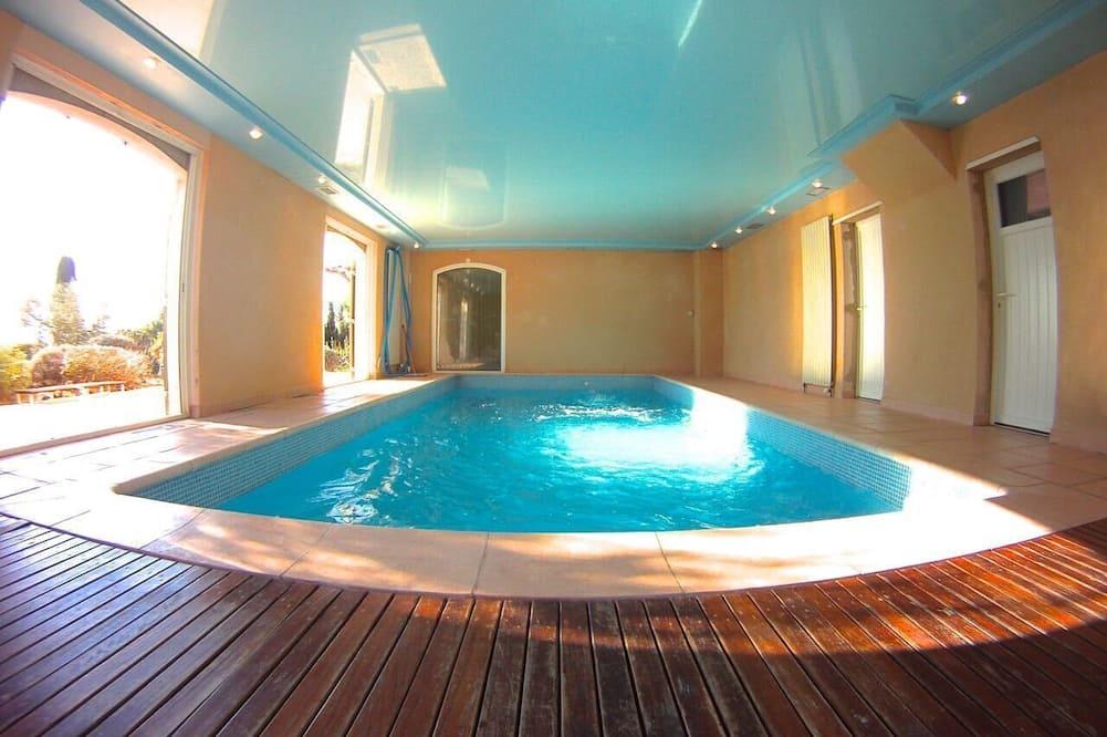 Villa aircon, indoor pool heated, paradis for children, pin-ball, WLAN free Provence-Alpes-Côte d'Azur - Le Castellet visuel 1/5 Villa aircon, indoor pool heated, paradis for children, pin-ball, WLAN free Provence-Alpes-Côte d'Azur - Le Castellet visuel 1/5