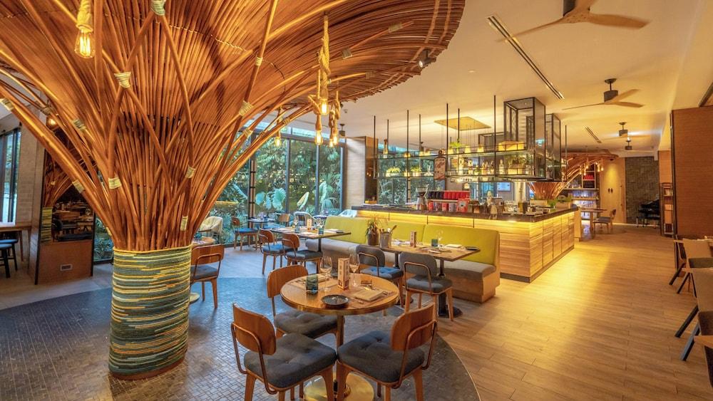 sembo-4257991-8662a2-110608 Hotel Indigo Phuket Patong, An IHG Hotel (Sha Plus+)