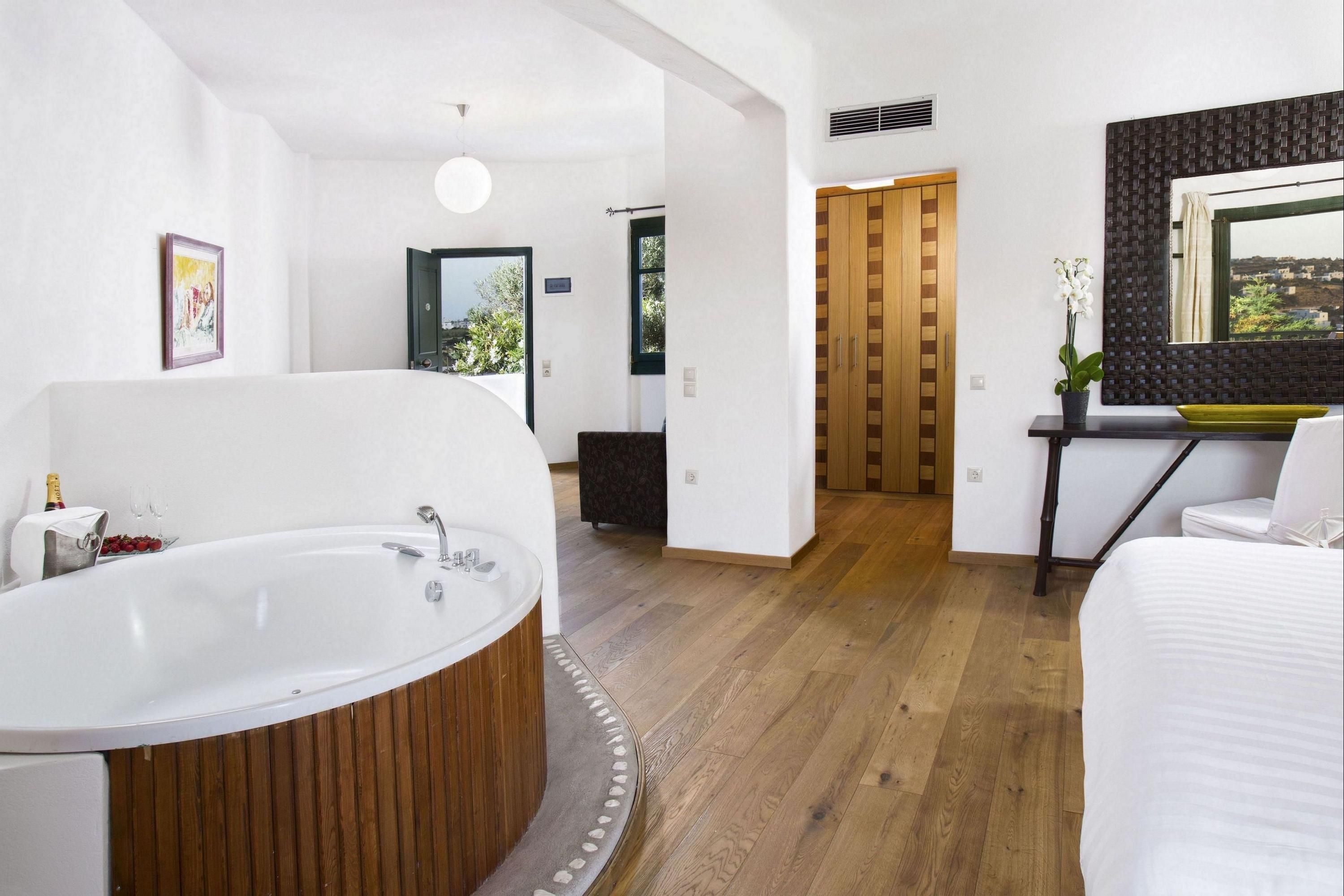 Tharroe of Mykonos Boutique Hotel