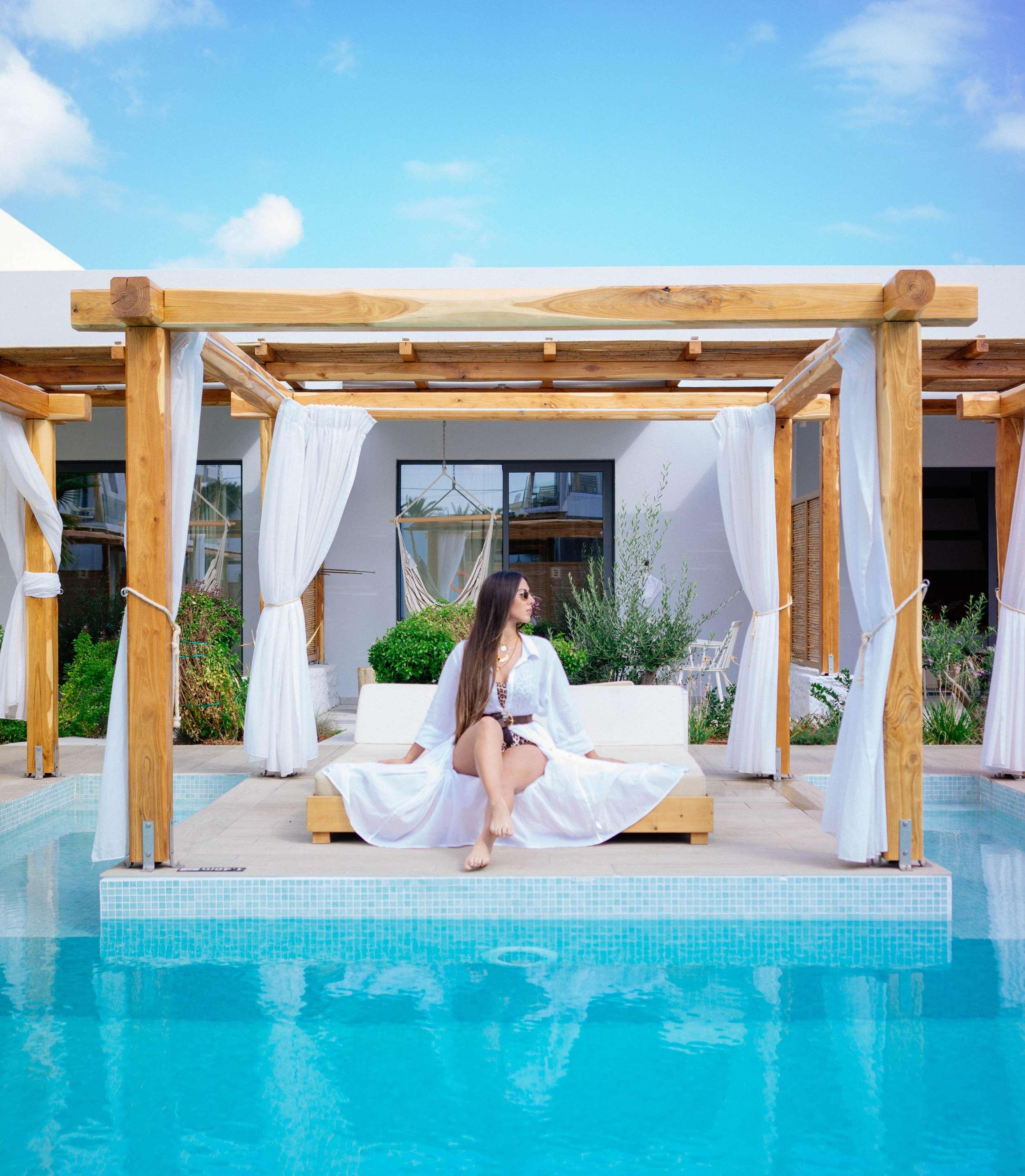ice-4288209-8fc9d5-799020 Paralos Lifestyle Beach