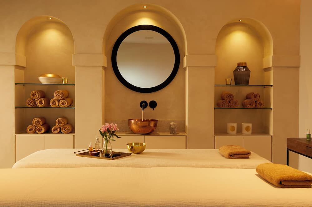 Nido, Mar-Bella Collection