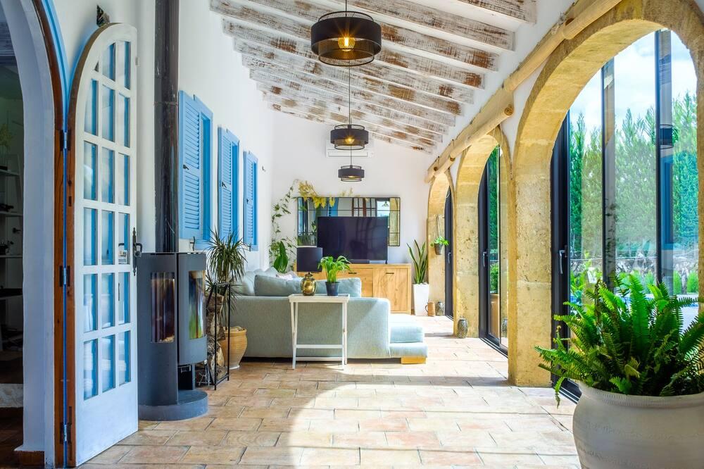 Traditional Rustic Villa,fully Airconditioned,WI-FI and private Swimming Pool Kust van Valencia - Javea visuel 2/5 Traditional Rustic Villa,fully Airconditioned,WI-FI and private Swimming Pool Kust van Valencia - Javea visuel 2/5