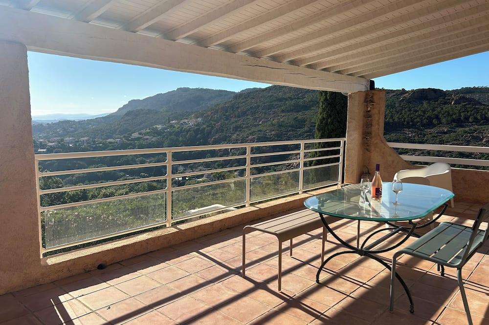 1km from the beach: Beautiful, quiet villa, private pool, wifi, covered parking Provence-Alpes-Côte d'Azur - Saint-Raphaël visuel 5/5 1km from the beach: Beautiful, quiet villa, private pool, wifi, covered parking Provence-Alpes-Côte d'Azur - Saint-Raphaël visuel 5/5