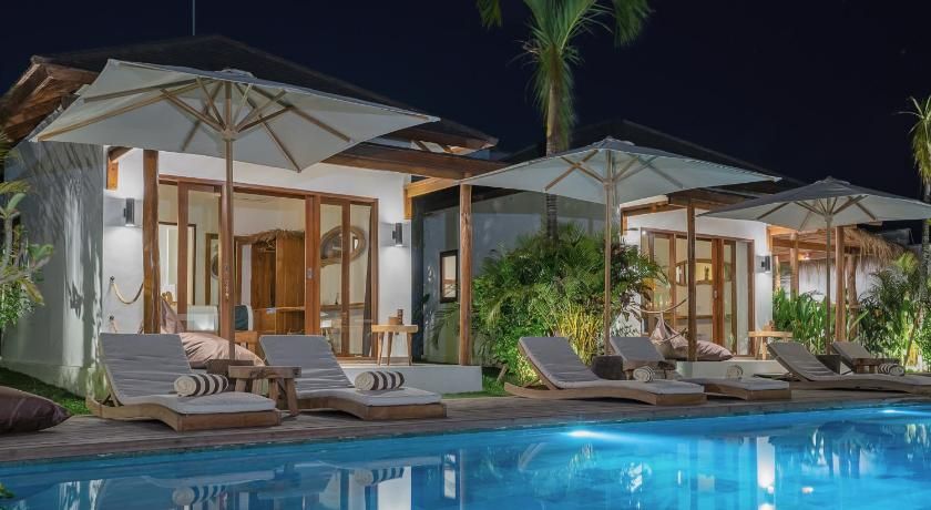 Ehoa Bali Nyanyi Boutique Hotel - In Front Of Entrance To Nuanu