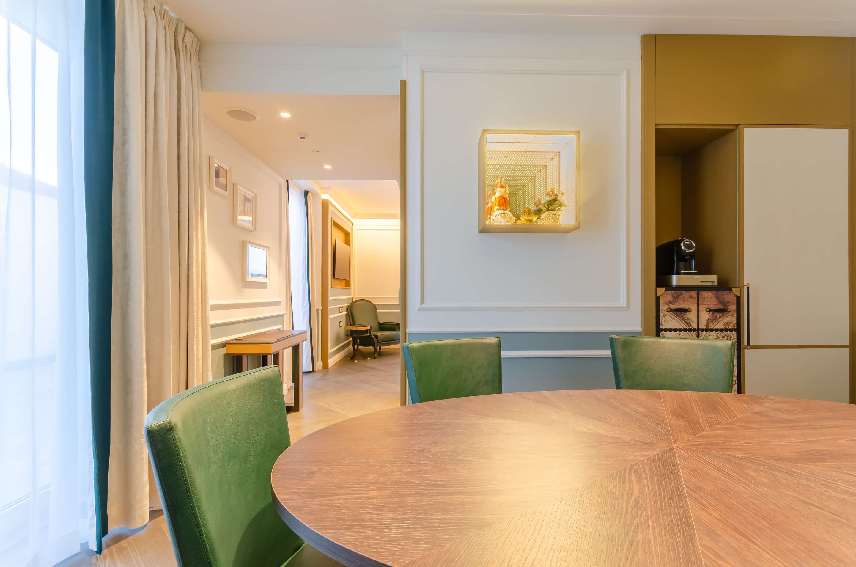 The Emerald House Lisbon, Curio Collection by Hilton