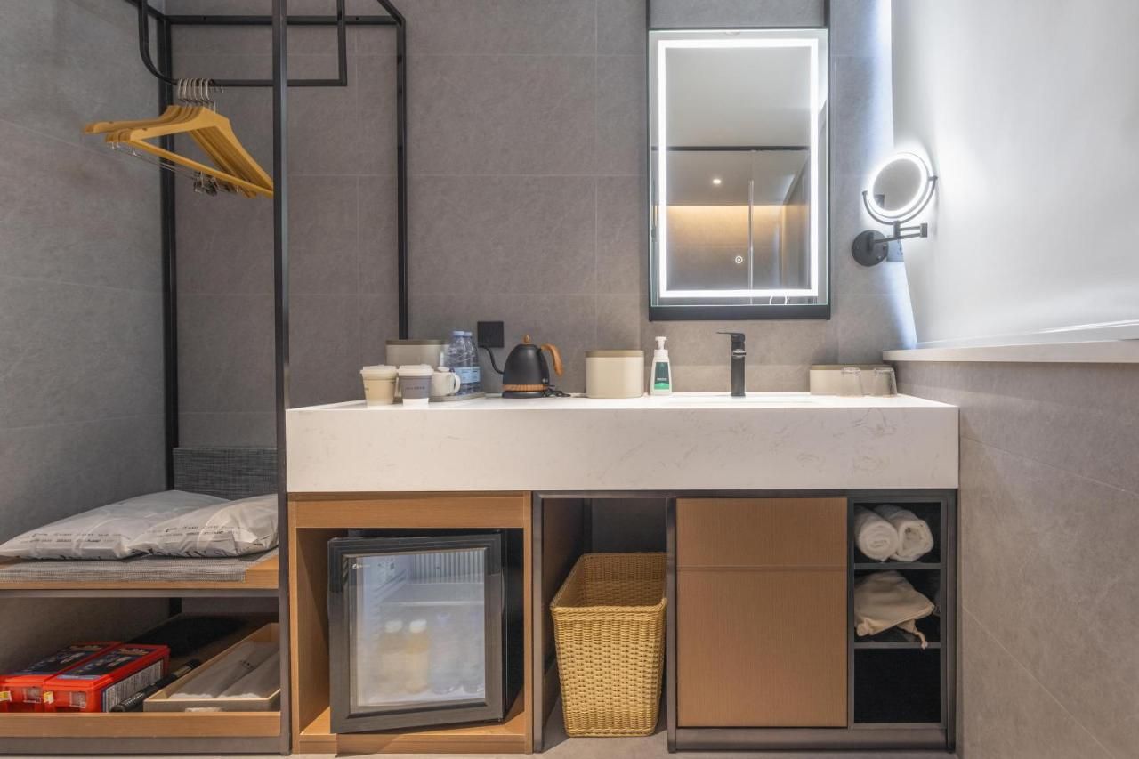 Atour X Hotel Shantou Vientiane City Convention and Exhibition Center