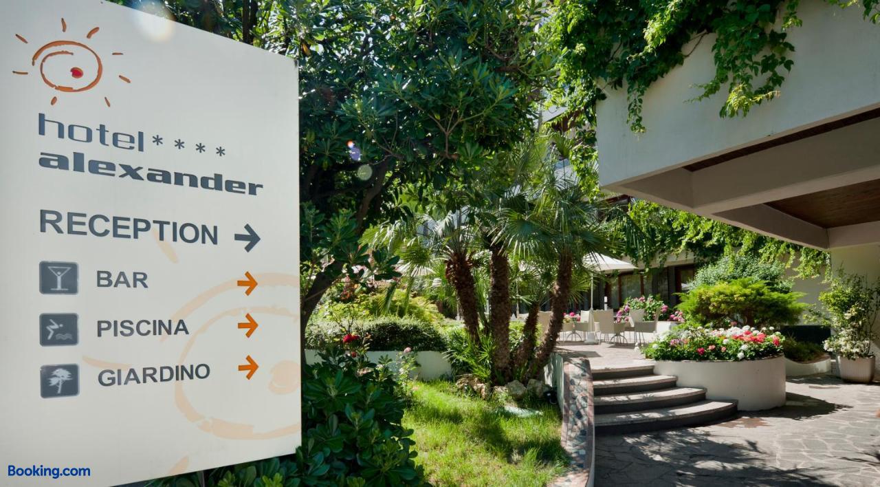 booking-74117-15716609-518387 Hotel Alexander