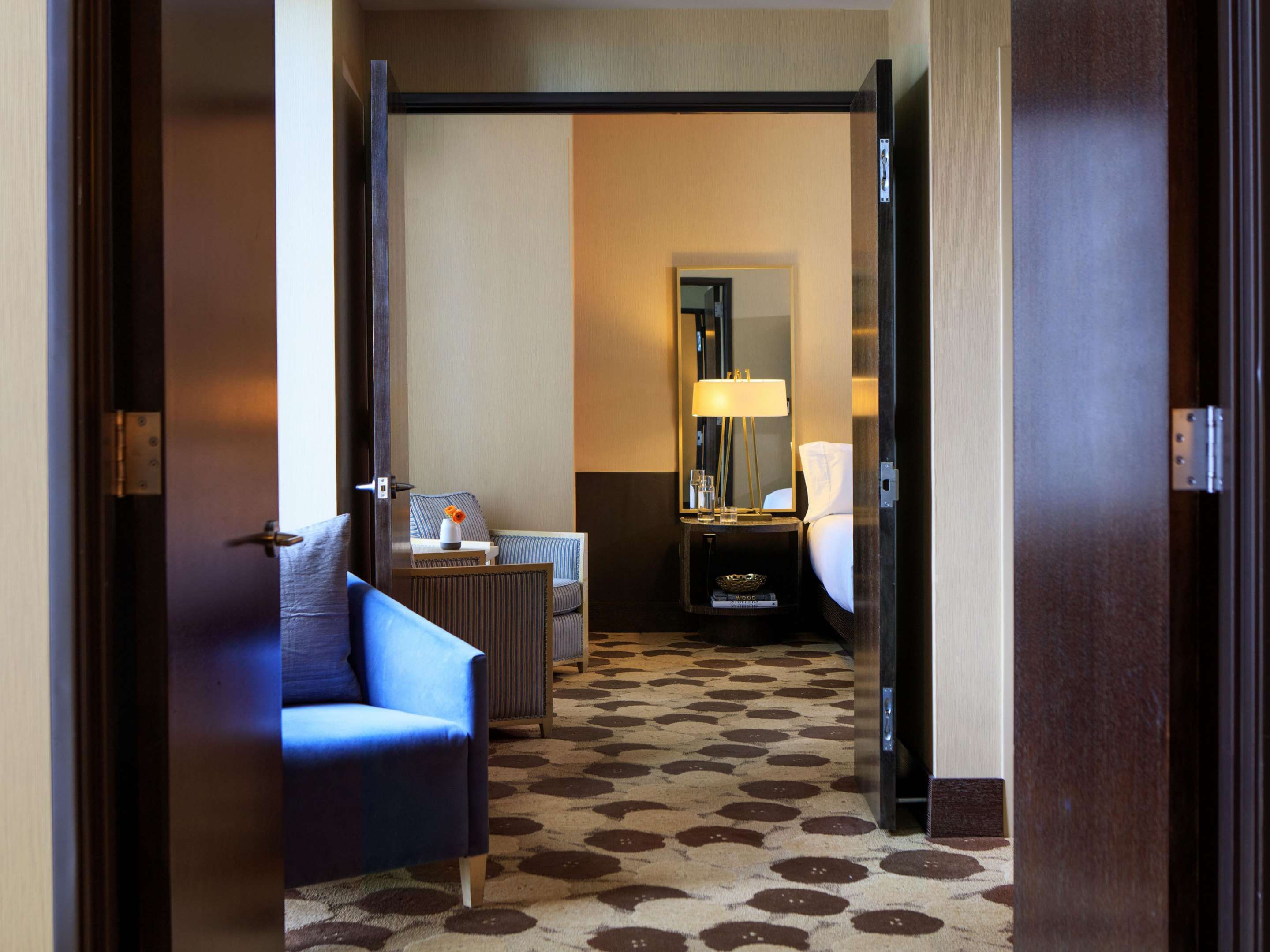 The Royal Sonesta Chicago River North