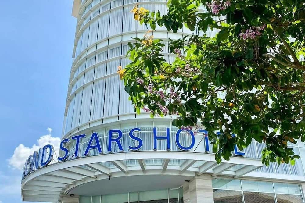 Diamond Stars Ben Tre Hotel