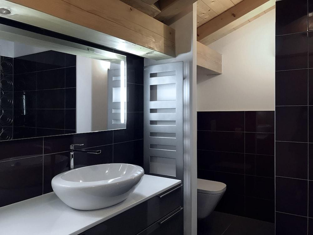 Contemporary 4 chalet with breathtaking views of the Espace Diamant slopes Rhône-Alpes - Notre-Dame-de-Bellecombe visuel 3/5 Contemporary 4 chalet with breathtaking views of the Espace Diamant slopes Rhône-Alpes - Notre-Dame-de-Bellecombe visuel 3/5
