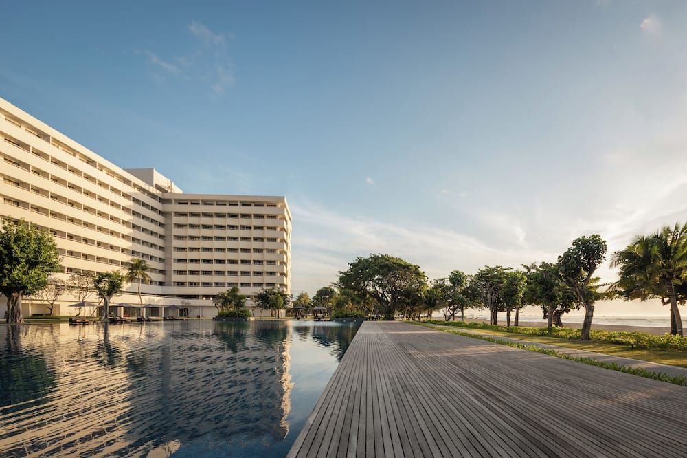 Bali Beach Hotel