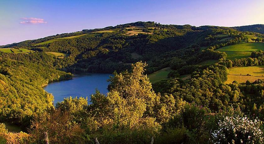 Auberge Du Lac Midi-Pyreneën - Espalion visuel 3/5 Auberge Du Lac Midi-Pyreneën - Espalion visuel 3/5