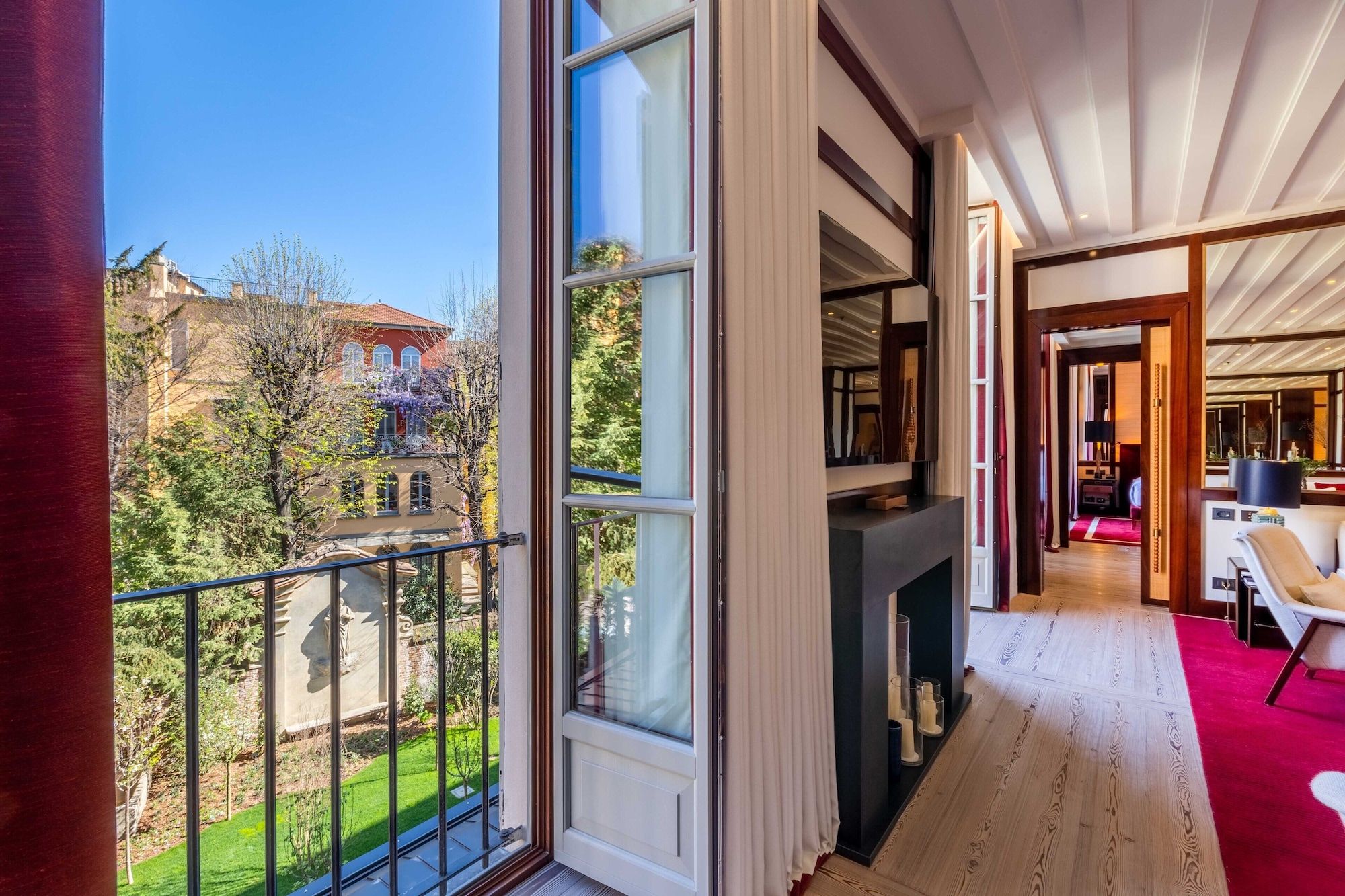 Portrait Milano - Lungarno Collection