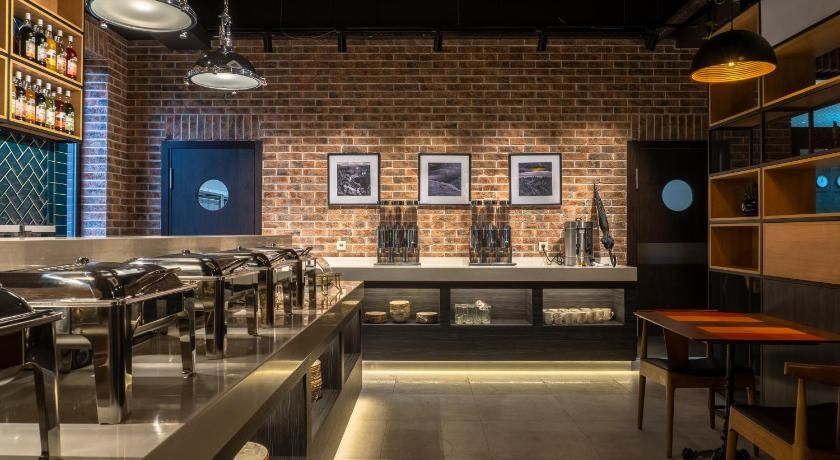 Resident Hotel Kazybek Bi