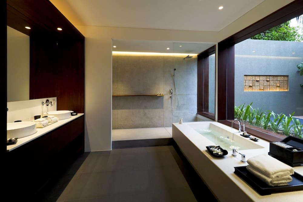 The Bale Phnom Penh by LifestyleRetreats