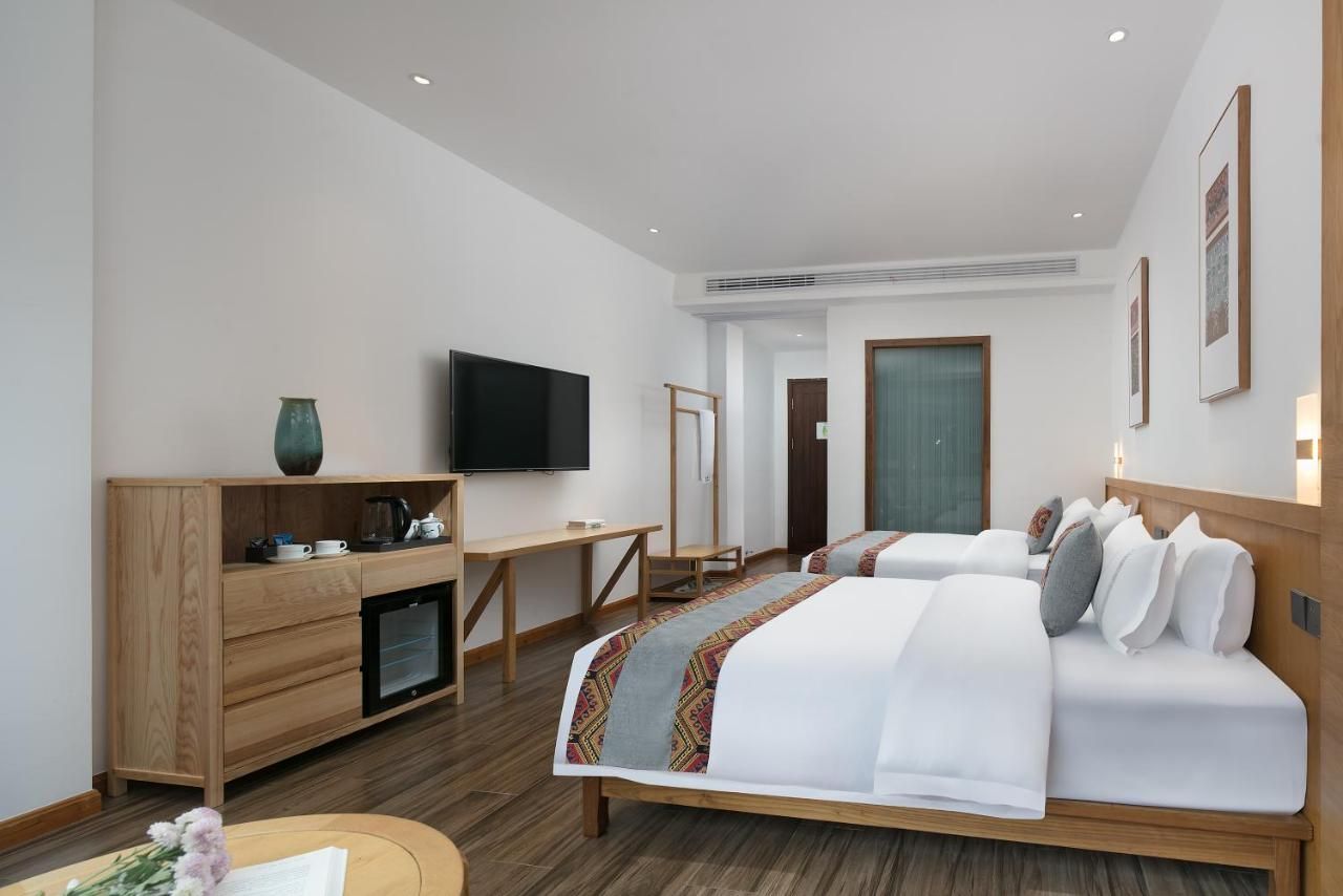 Hilltop House Resort