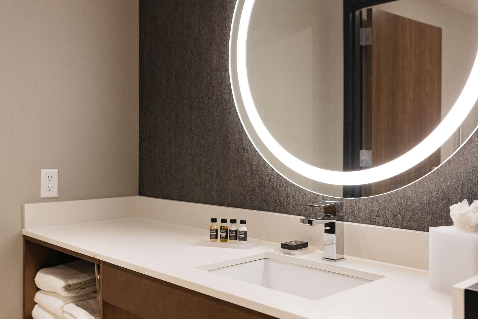 expedia_group-5272565-e09cd2-773514 Revel Hotel Des Moines Urbandale, Tapestry Collection By Hilton