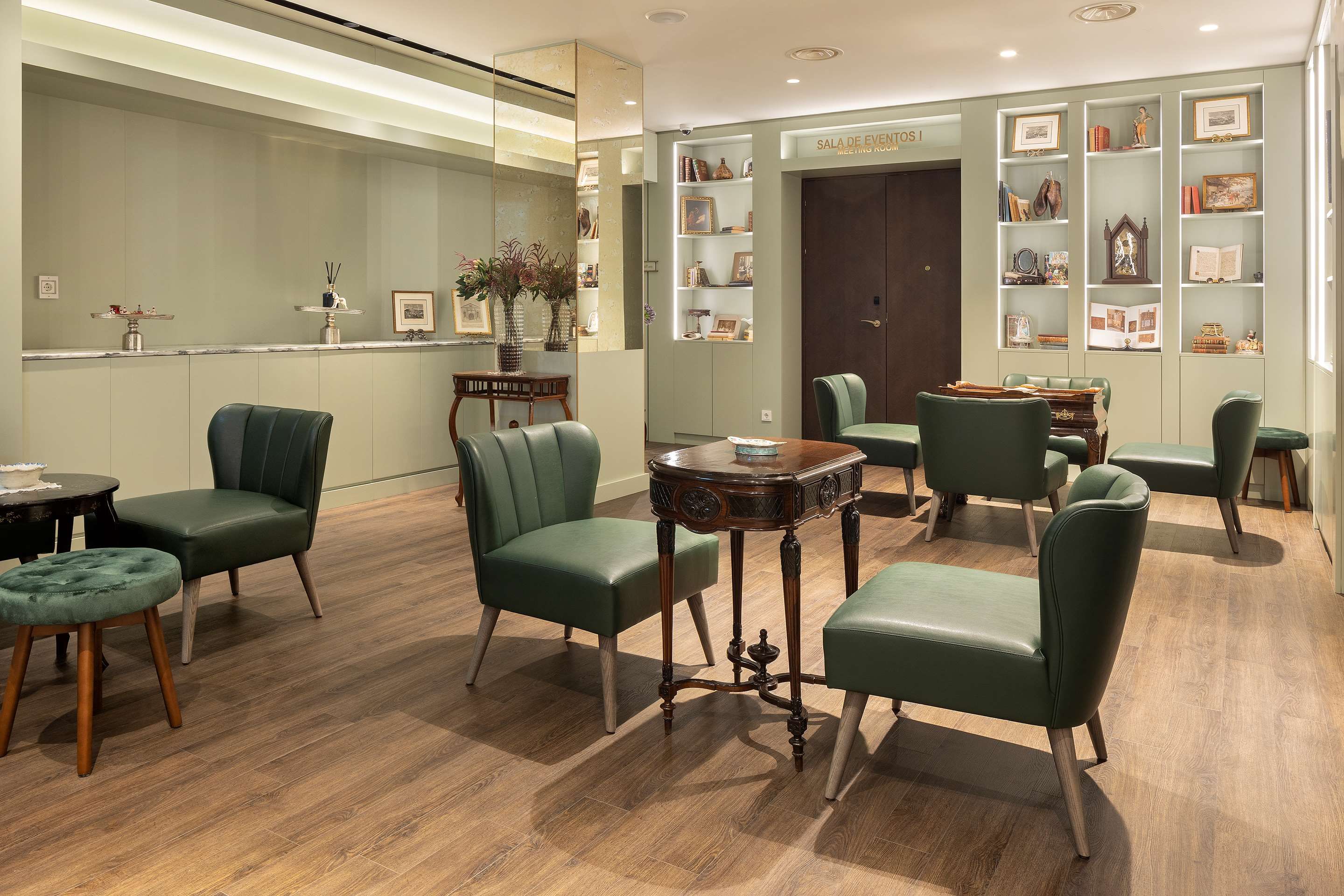 The Emerald House Lisbon, Curio Collection by Hilton