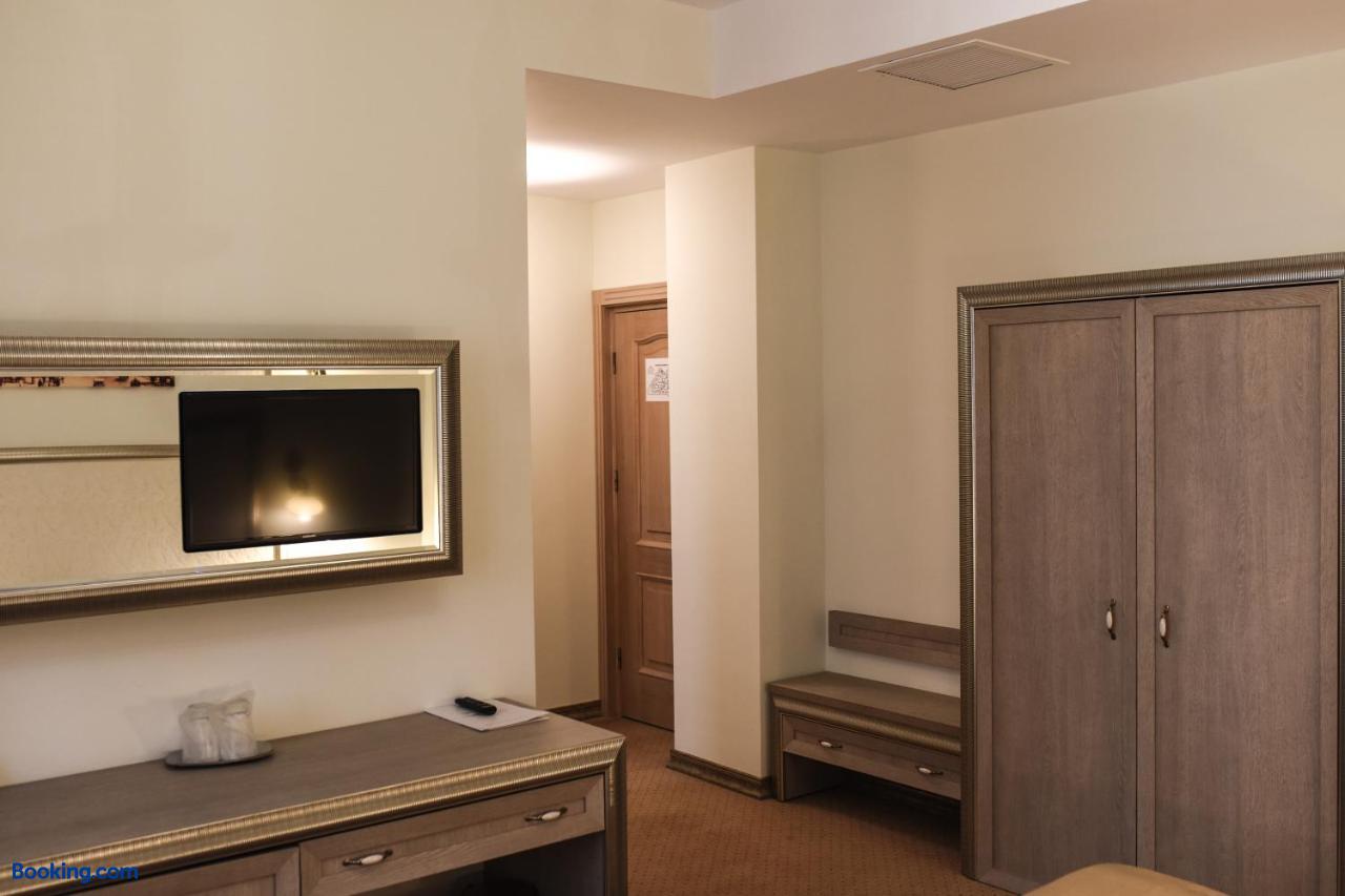 booking-2216077-89322452-366050 Euro Hotel Grivita