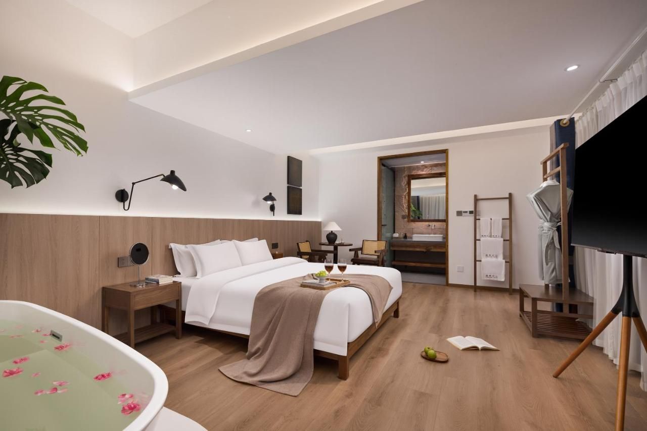 Hilltop House Resort