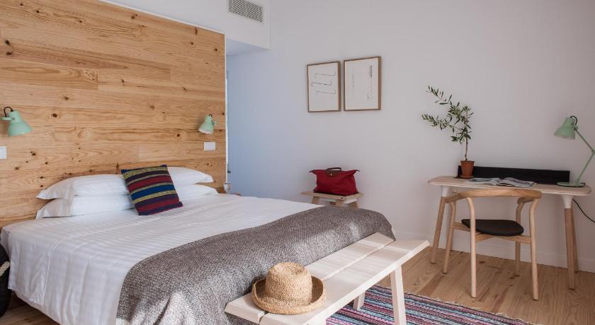 Craveiral Farmhouse by Belong Staying & Feeling Alentejo - Sint Theotonio visuel 1/5 Craveiral Farmhouse by Belong Staying & Feeling Alentejo - Sint Theotonio visuel 1/5