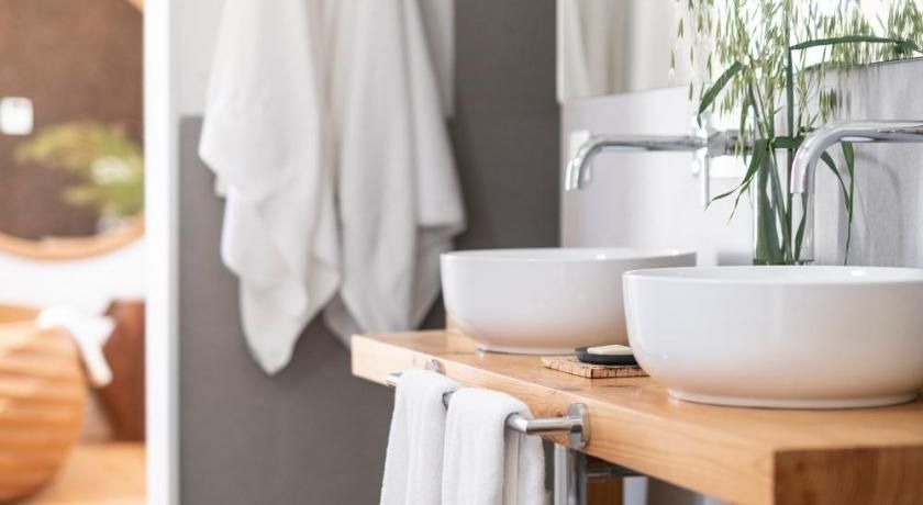 Craveiral Farmhouse by Belong Staying & Feeling