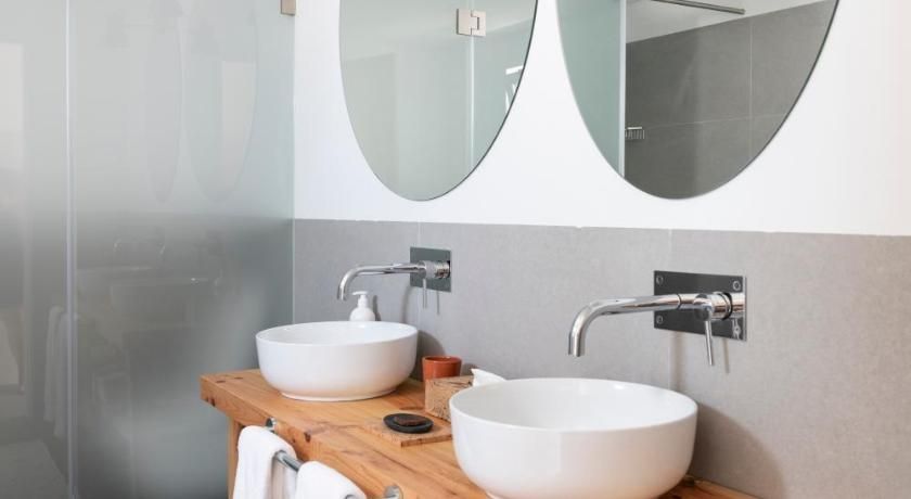 Craveiral Farmhouse by Belong Staying & Feeling