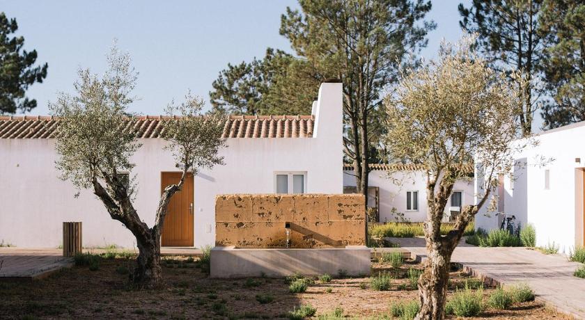 Craveiral Farmhouse by Belong Staying & Feeling Alentejo - Sint Theotonio visuel 3/5 Craveiral Farmhouse by Belong Staying & Feeling Alentejo - Sint Theotonio visuel 3/5