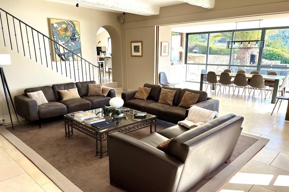 Magnificent ancient farm that has been reformed. Exceptional location in Cassis Provence-Alpes-Côte d'Azur - Cassis visuel 2/5