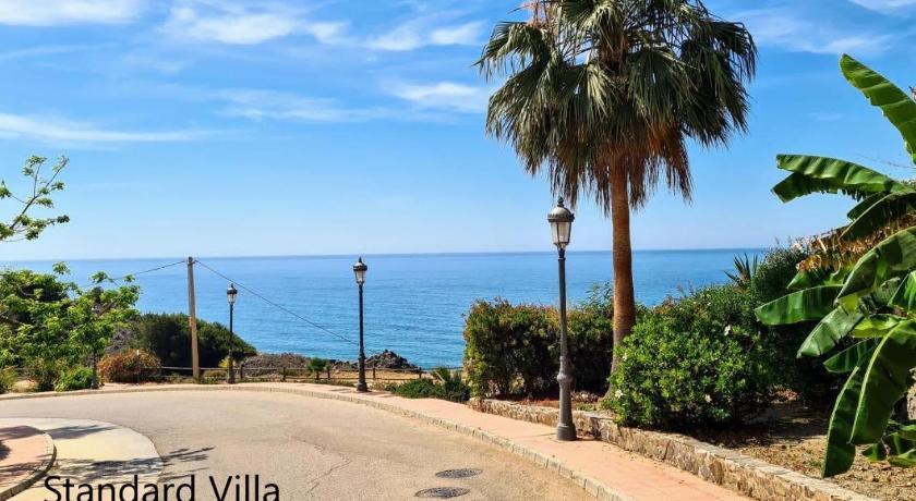 Nerja Villas Tamango Hill 9 Silhouse Andalousië - Torrox Costa visuel 2/5 Nerja Villas Tamango Hill 9 Silhouse Andalousië - Torrox Costa visuel 2/5